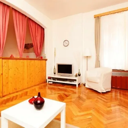 Apartment Revay Utca Budapest