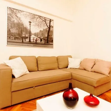 Apartment Revay Utca